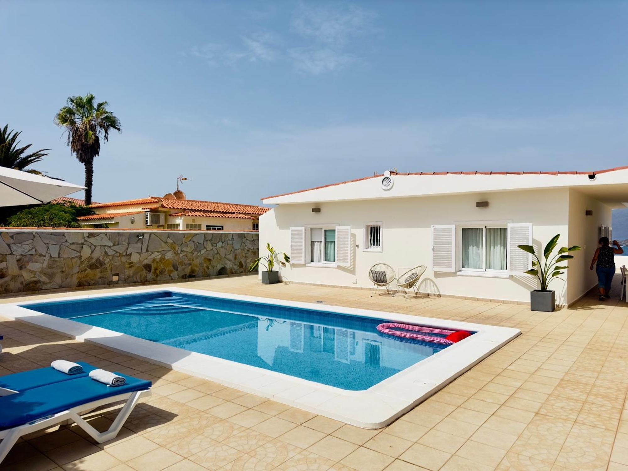 Beachfront Villa And Pool Puerto de Santiago  Esterno foto