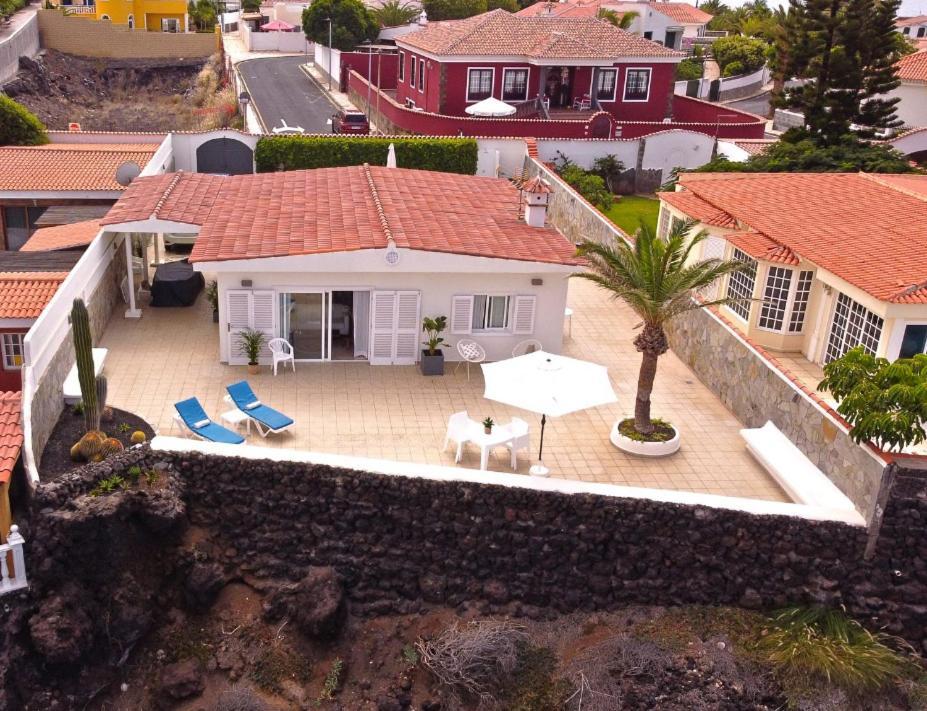 Beachfront Villa And Pool Puerto de Santiago  Esterno foto