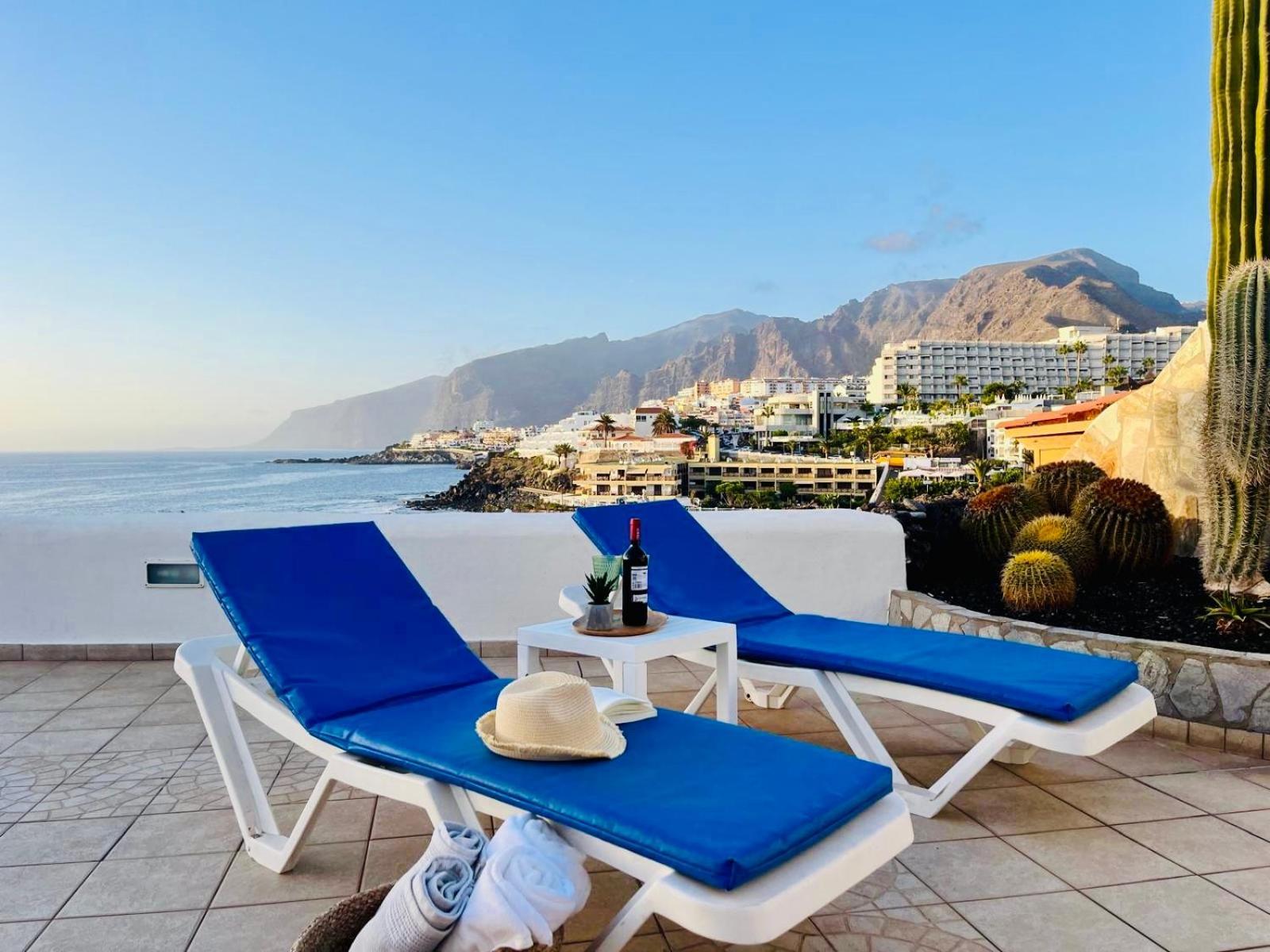 Beachfront Villa And Pool Puerto de Santiago  Esterno foto